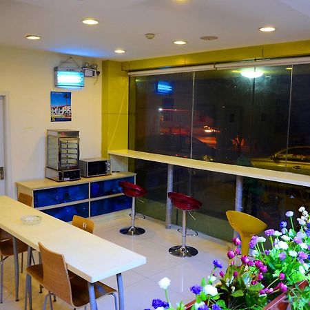 Super 8 Suzhou Guanqian Conference Center Суджоу Екстериор снимка