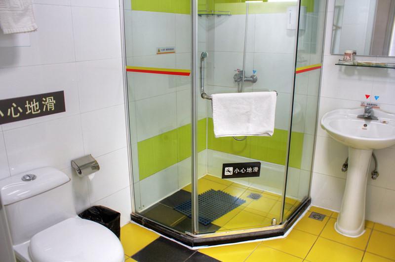 Super 8 Suzhou Guanqian Conference Center Суджоу Стая снимка